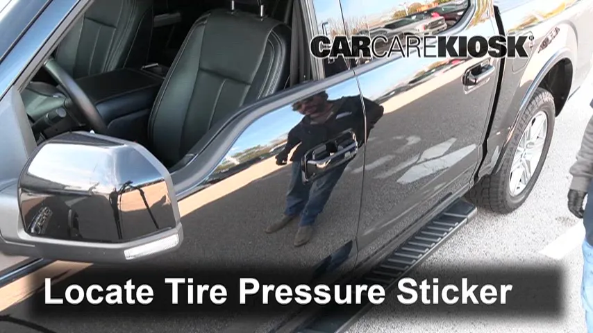 2018 Ford F-150 XLT 3.0L V6 Turbo Diesel Crew Cab Pickup Tires & Wheels Check Tire Pressure